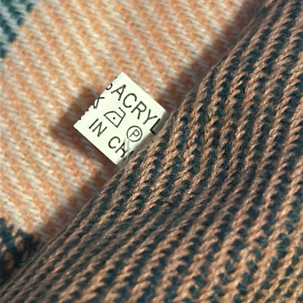 Women’s Colorful Checkered Scarf - Picture 6 of 6